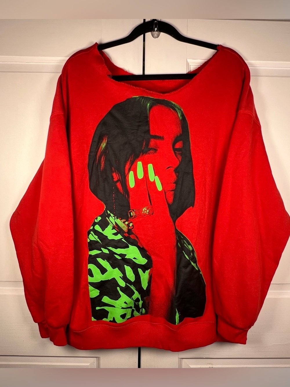 Billie Eilish Oversized intentional Distress Raw Crewneck Fleece lined SZ L